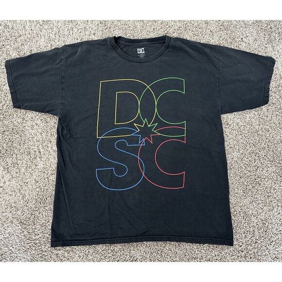 DC‎ Shirt Adult Large Black Rainbow Logo Skater Skateboarding Grunge Punk - Picture 1 of 5